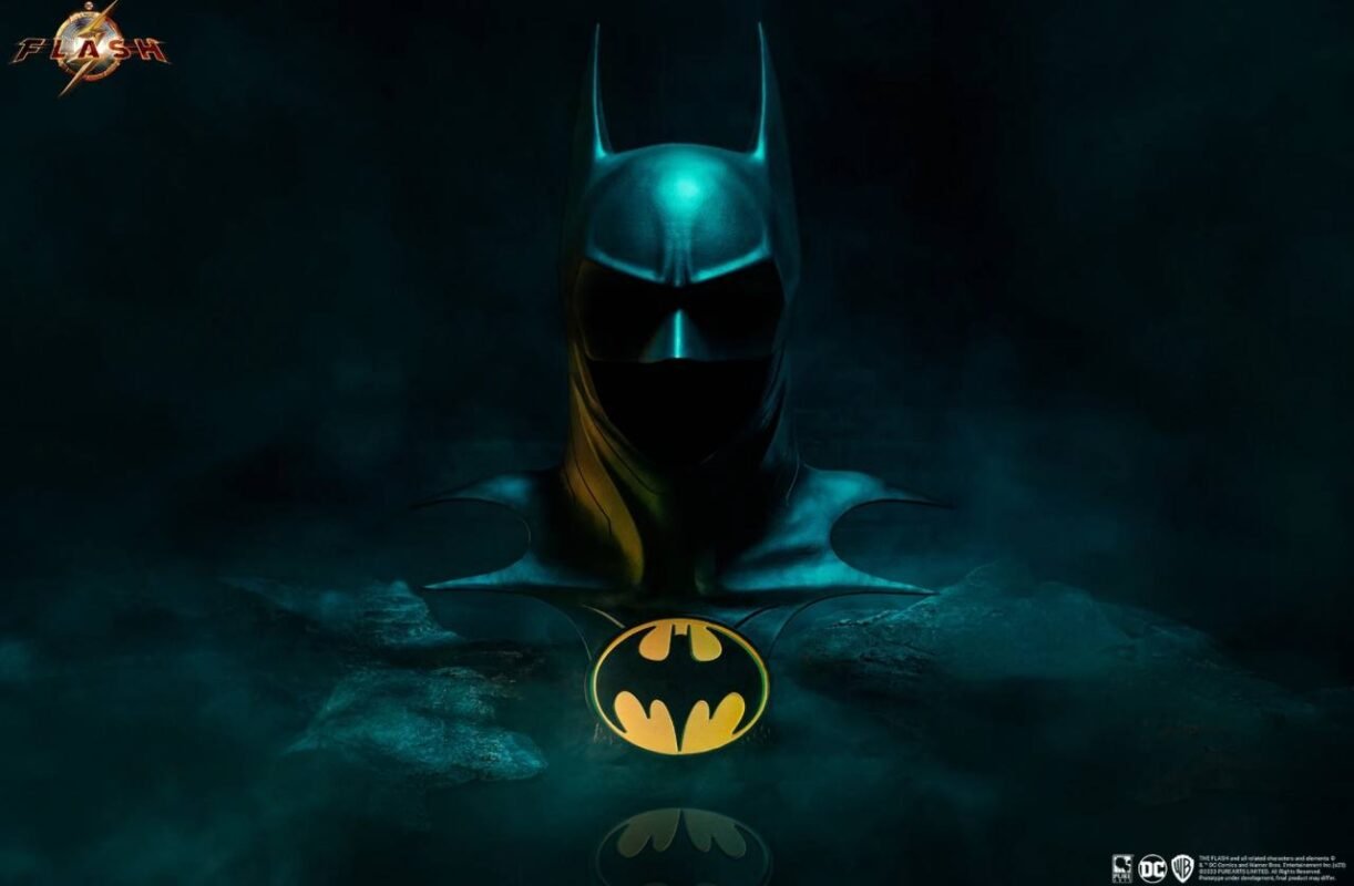 Batman™ Cowl Replica from The Flash