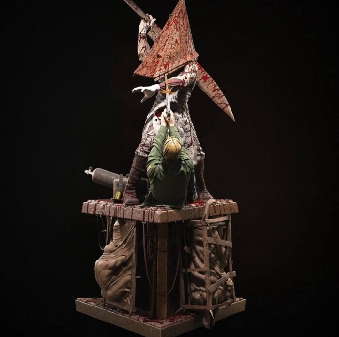 Elite Exclusive Statue – Red Pyramid Thing and James Sunderland